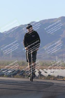 media/Oct-30-2025-Racers Edge (Thu) [[dabbdaf680]]/1-Around the Pits- Track Walk/